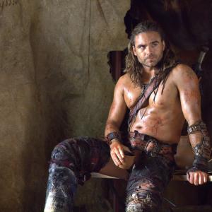 Still of Dustin Clare in Spartacus: Blood and Sand (2010)