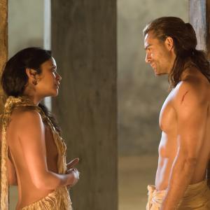 Still of Marisa Ramirez and Dustin Clare in Spartacus: Gods of the Arena (2011)
