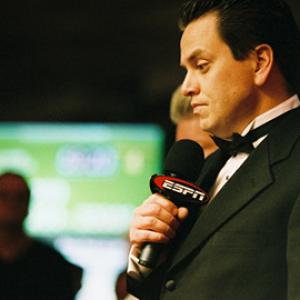 Matt Savage announcing the final table of the 2004 World Series of Poker