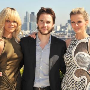 Rihanna Taylor Kitsch and Brooklyn Decker at event of Laivu musis 2012
