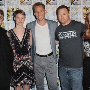 Guillermo del Toro, Tom Hiddleston, Jessica Chastain, Mia Wasikowska and Thomas Tull at event of Purpurine kalva (2015)