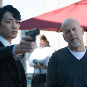 Still of Bruce Willis and Rain in The Prince 2014