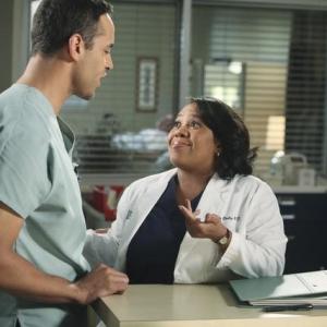 Still of Daniel Sunjata and Chandra Wilson in Grei anatomija 2005