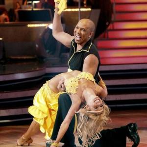 Still of Kirstie Alley Kym Johnson and Hines Ward in Dancing with the Stars 2005