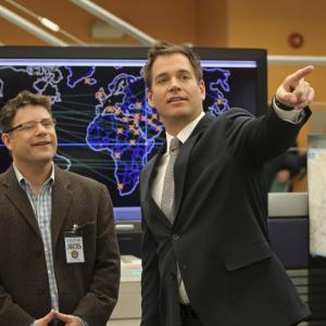Still of Sean Astin and Michael Weatherly in NCIS: Naval Criminal Investigative Service (2003)