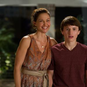 Still of Ashley Judd and Nathan Gamble in Dolphin Tale 2 2014