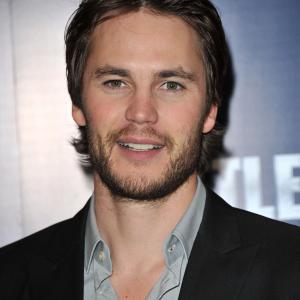 Taylor Kitsch at event of Laivu musis (2012)