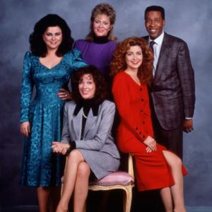 Still of Annie Potts, Delta Burke, Jean Smart, Dixie Carter and Meshach Taylor in Designing Women (1986)