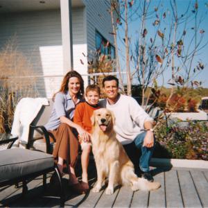 Scott as the husband with his TV family for the 2002 HGTV DREAM HOME SWEEPSTAKES GIVEWAY commercial in Maryland
