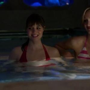 Kether Donohue as Ali in Royal Pains