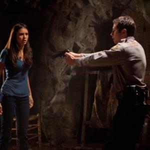 Still of Jason Giuliano and Nina Dobrev in Vampyro dienorasciai (2009)