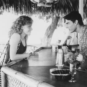 Still of Tom Cruise and Elisabeth Shue in Cocktail 1988