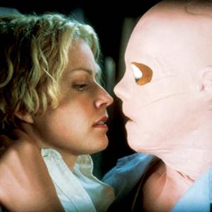 Still of Elisabeth Shue in Hollow Man (2000)