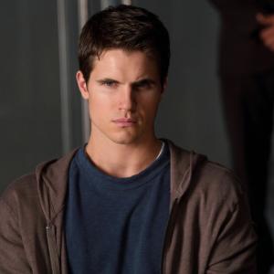 Robbie Amell in The Tomorrow People 2013