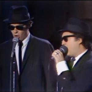 Still of John Belushi and Dan Aykroyd in Saturday Night Live 1975