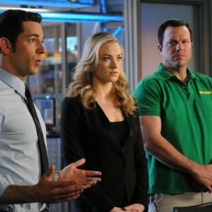 Still of Adam Baldwin Zachary Levi and Yvonne Strahovski in Cakas 2007