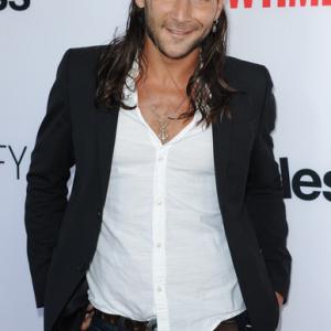 Zach McGowan arrives at the 2013 SHAMELESS ATAS screening and panel discussion.