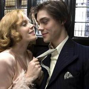 Amy Adams and Tom Payne in Miss Pettigrew Lives for a Day