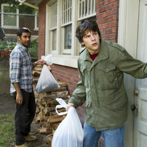 Still of Jesse Eisenberg and Aziz Ansari in 30 Minutes or Less (2011)