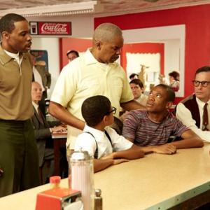 Still of Wood Harris, David Alan Grier and Harrison Knight in The Watsons Go to Birmingham (2013)