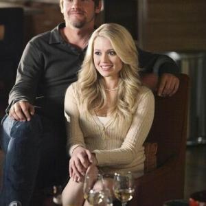 Still of Brooke Newton and Zachary Knighton in Happy Endings