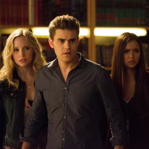 Still of Paul Wesley Candice Accola and Nina Dobrev in Vampyro dienorasciai 2009