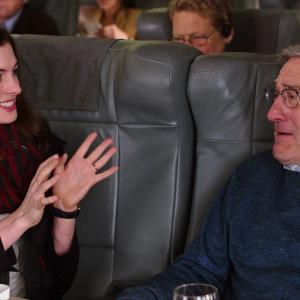 Still of Robert De Niro and Anne Hathaway in Naujokas (2015)