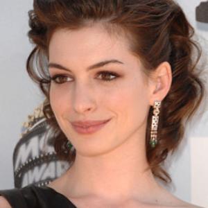 Anne Hathaway at event of 2008 MTV Movie Awards 2008