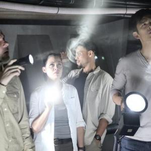 Still of John Cho Dominic Monaghan Michael Ealy and Christine Woods in Zvilgsnis i ateiti 2009