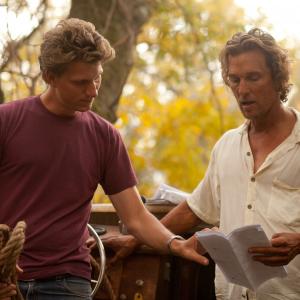 Still of Matthew McConaughey and Jeff Nichols in Mud (2012)