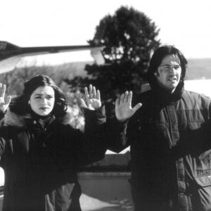 Still of Keanu Reeves and Rachel Weisz in Chain Reaction 1996