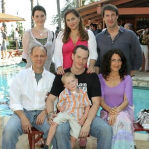 Melanie Lynskey, Kathy Najimy, Lisa Edelstein, Jim Ortlieb, Peter Paige and Christopher Racster at event of Say Uncle (2005)