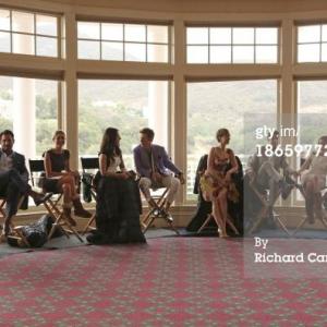 Revenge episode 38 Secrecy with the cast