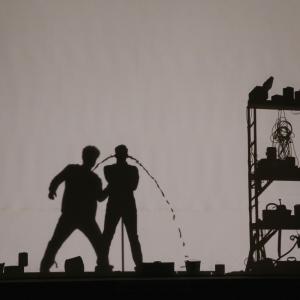 Still of Ty Burrell and Nolan Gould in Moderni seima 2009