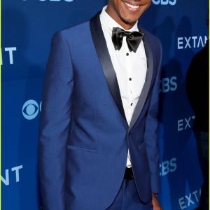 Sergio Harford arrives to the CBS EXTANT premiere blue carpet