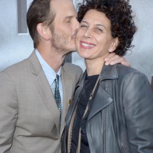 Peter Berg and Donna Langley at event of Laivu musis 2012