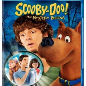 Robbie Amell Kate Melton Nick Palatas and Hayley Kiyoko in ScoobyDoo! The Mystery Begins 2009