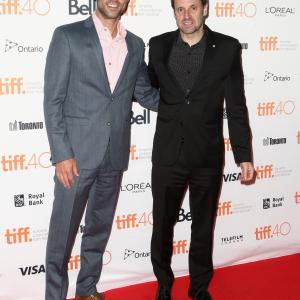 Jeff Skoll and Jonathan King at event of Beasts of No Nation (2015)