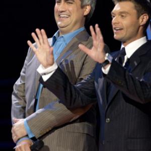 Ryan Seacrest and Taylor Hicks at event of American Idol: The Search for a Superstar (2002)