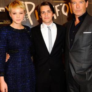 Pierce Brosnan Carey Mulligan and Johnny Simmons at event of The Greatest 2009