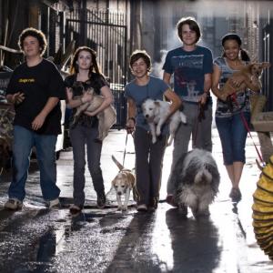 Still of Kyla Pratt Emma Roberts Jake T Austin Troy Gentile and Johnny Simmons in Hotel for Dogs 2009