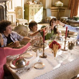Still of Kyla Pratt, Emma Roberts, Jake T. Austin, Troy Gentile and Johnny Simmons in Hotel for Dogs (2009)