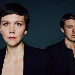 Still of Maggie Gyllenhaal and Andrew Buchan in The Honourable Woman 2014