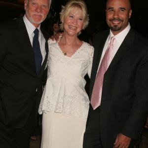 Actors Malcolm McDowell Dee Wallace and ManagerProducer Chris Roe at the Vision Awards in Beverly Hills CA June 2008
