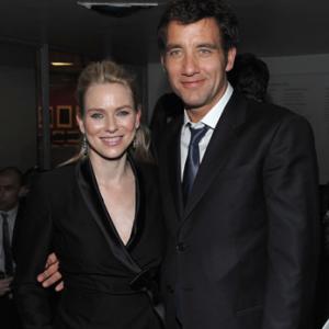 Clive Owen and Naomi Watts at event of The International 2009