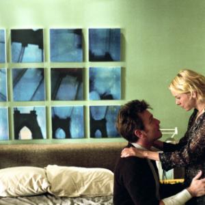 Still of Ewan McGregor and Naomi Watts in Stay (2005)