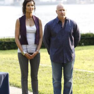 Still of Padma Lakshmi and Tom Colicchio in Top Chef 2006