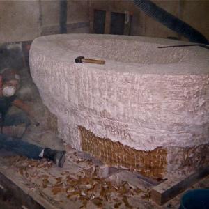 In 1998, Kory was the assistant stone carver for Brad Pitt's 5 ton travertine bathtub. Published in October 2001 issue of 