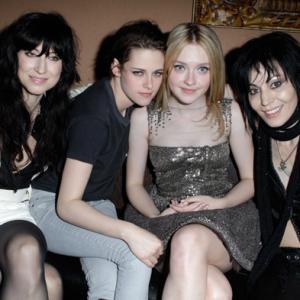 Joan Jett, Dakota Fanning, Floria Sigismondi and Kristen Stewart at event of The Runaways (2010)