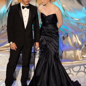 Kristen Stewart and Taylor Lautner at event of The 82nd Annual Academy Awards 2010
